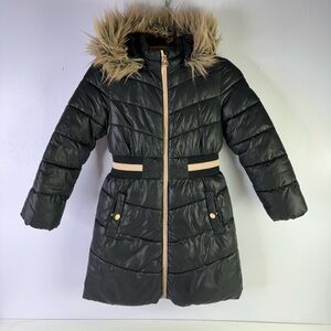 Girls' MICHAEL Michael Kors belted puffer jacket in black with a faux fur 7/8